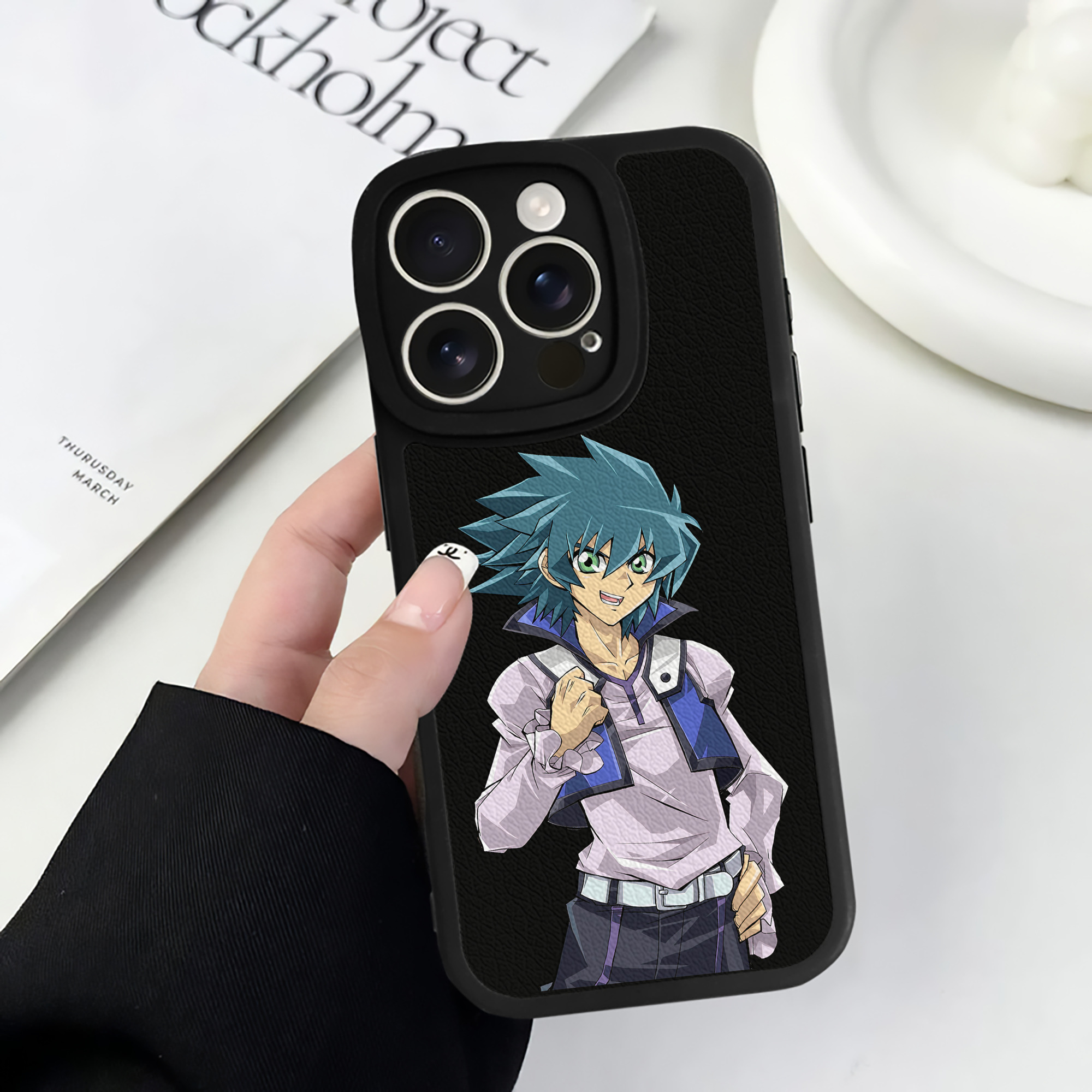 遊☆戯☆王 Yu-Gi-Oh! 【iPhone 16シリーズ対応】シリコンスマホケース（レザー調） 材質：シリコン